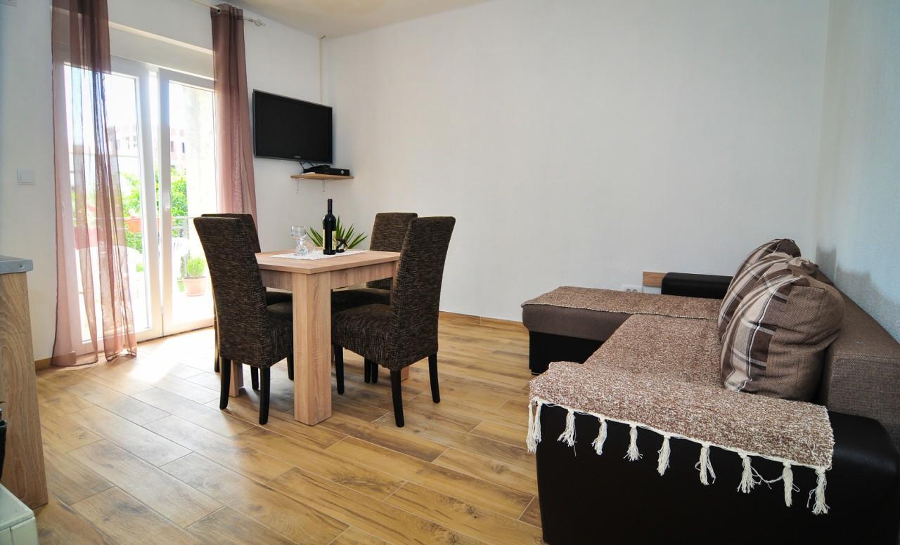 Apartmani Bekonja ติวัต ภายนอก รูปภาพ