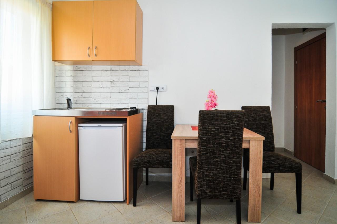 Apartmani Bekonja ติวัต ภายนอก รูปภาพ